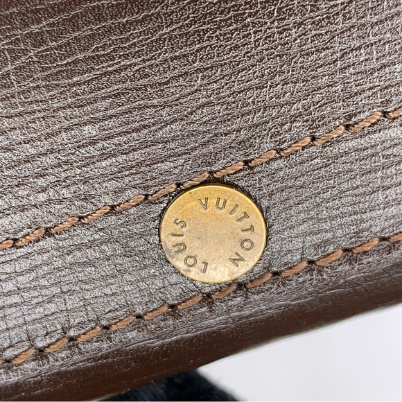 RARE Louis Vuitton Utah 6 Key Holder 2011 - Picture 5 of 14